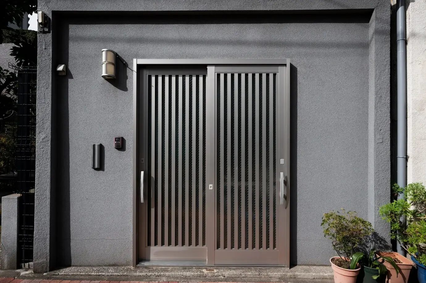 Modern Wooden Sliding Door Design